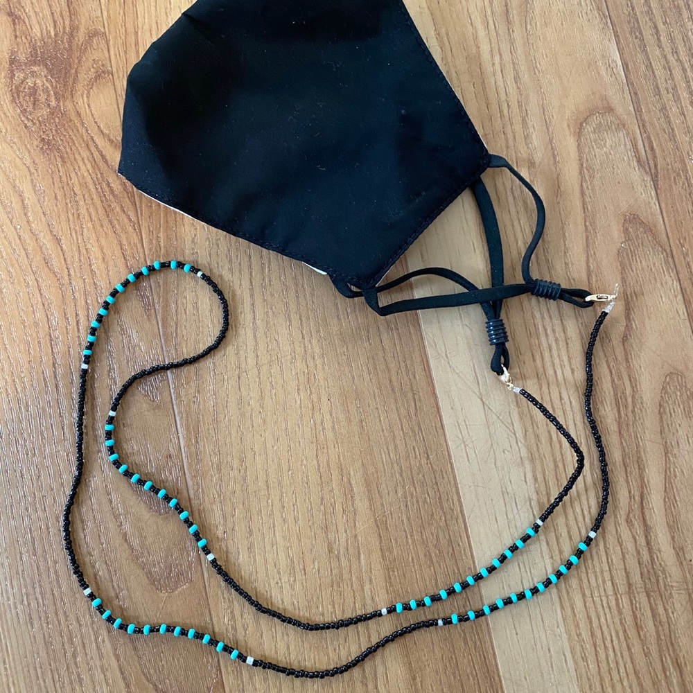Beaded mask chain